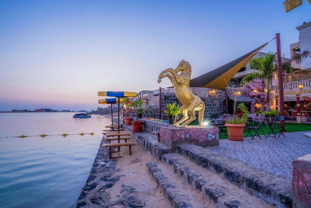 La Famille Guest House-families Onlyللعوائل فقط * Durat  Alarous