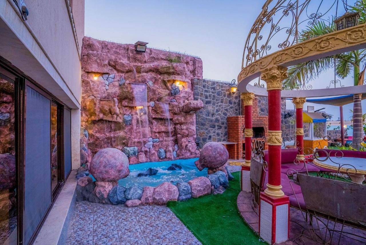 La Famille Guest House-families Onlyللعوائل فقط *