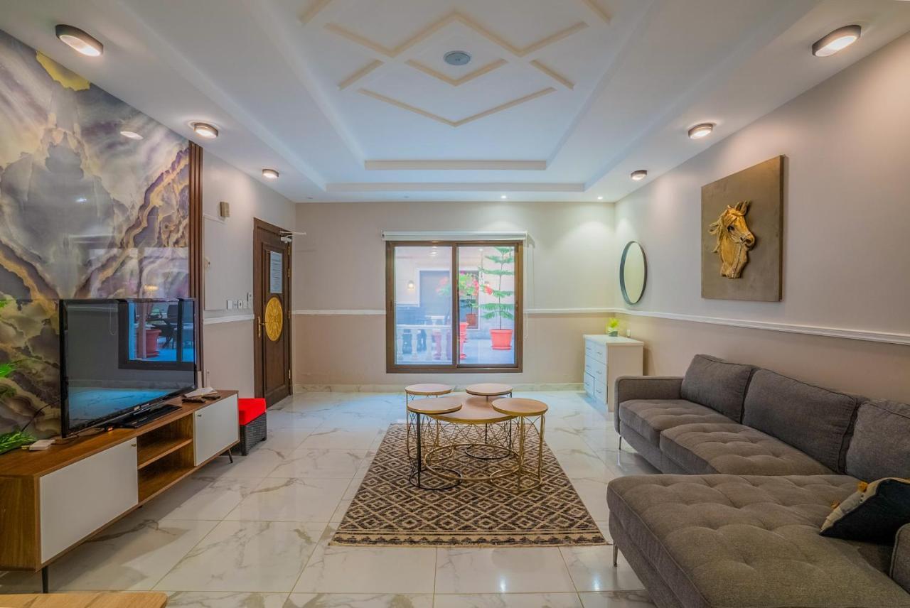 La Famille Guest House-families Onlyللعوائل فقط Apartment Durat  Alarous