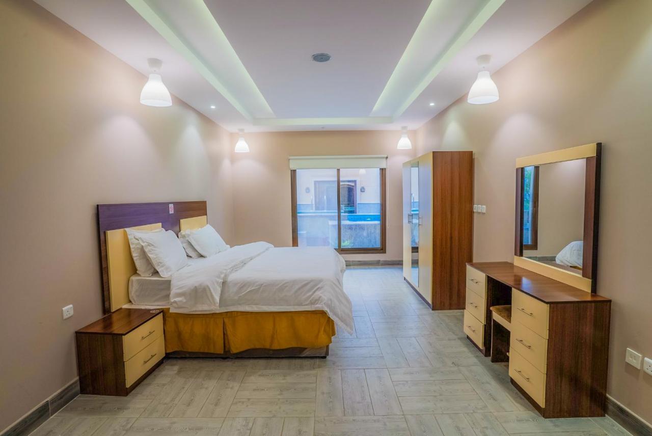 La Famille Guest House-families Onlyللعوائل فقط * Durat  Alarous